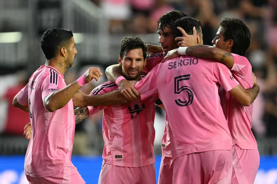 Inter Miami reencontra o caminho das vitórias na MLS com show de Messi e Suárez, às vésperas do Mundial de Clubes