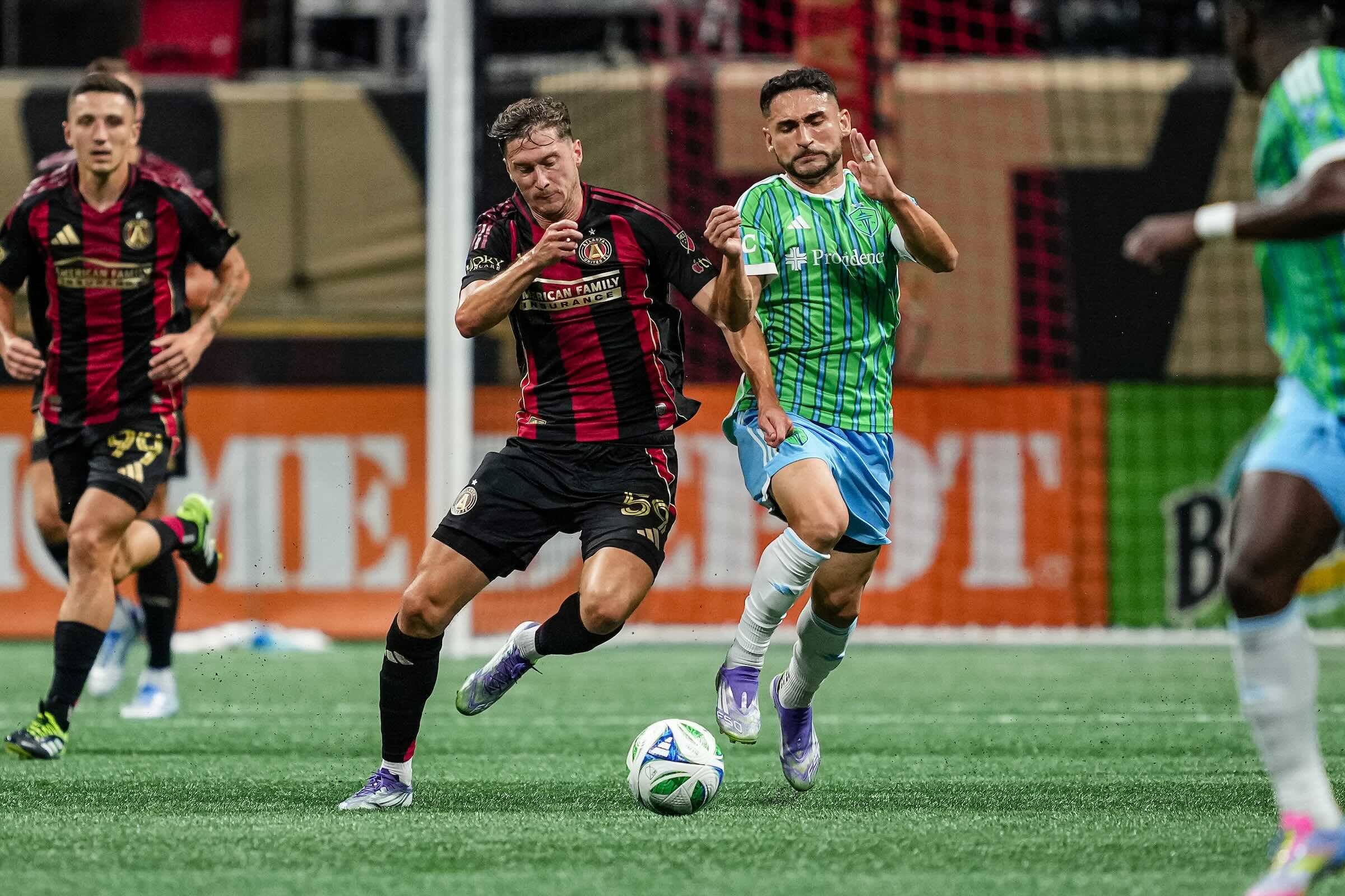 Empate Eletrizante: Atlanta United e Seattle Sounders Protagonizam Duelo de 2 a 2 no Mercedes-Benz Stadium