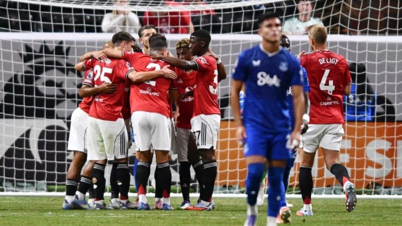 Manchester United Conquista Premier League Summer Series Após Empate com Everton