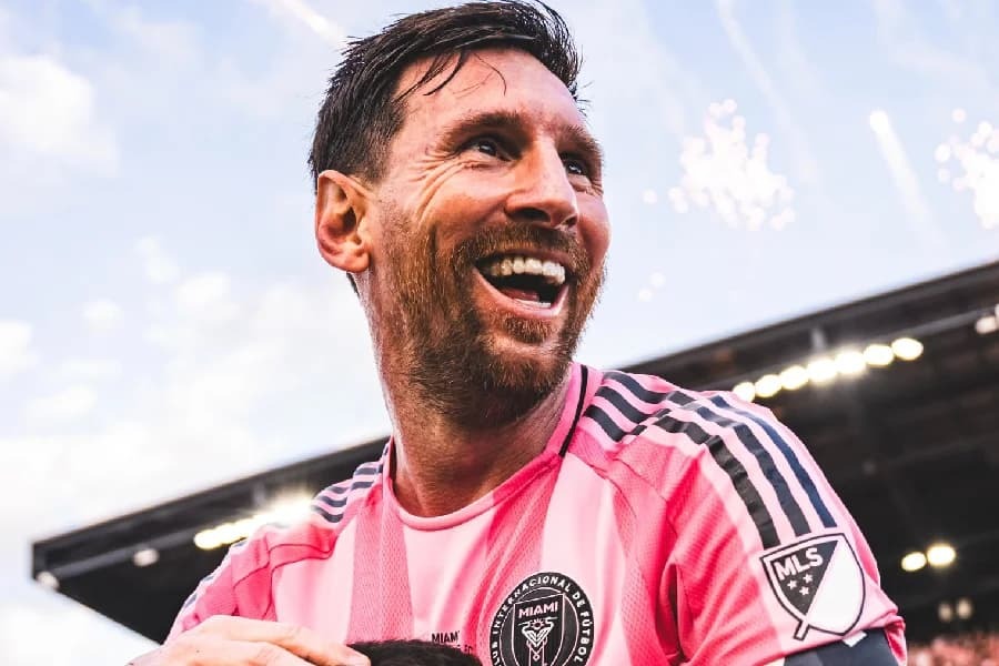 Messi conquista a MLS e alcança 45 títulos na carreira em temporada histórica